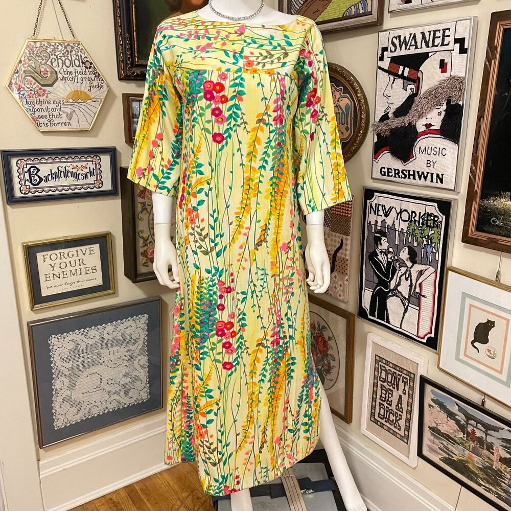 70s Vintage Yellow Floral Maxi Dress With Bell Sleeves & Side Slits Size L